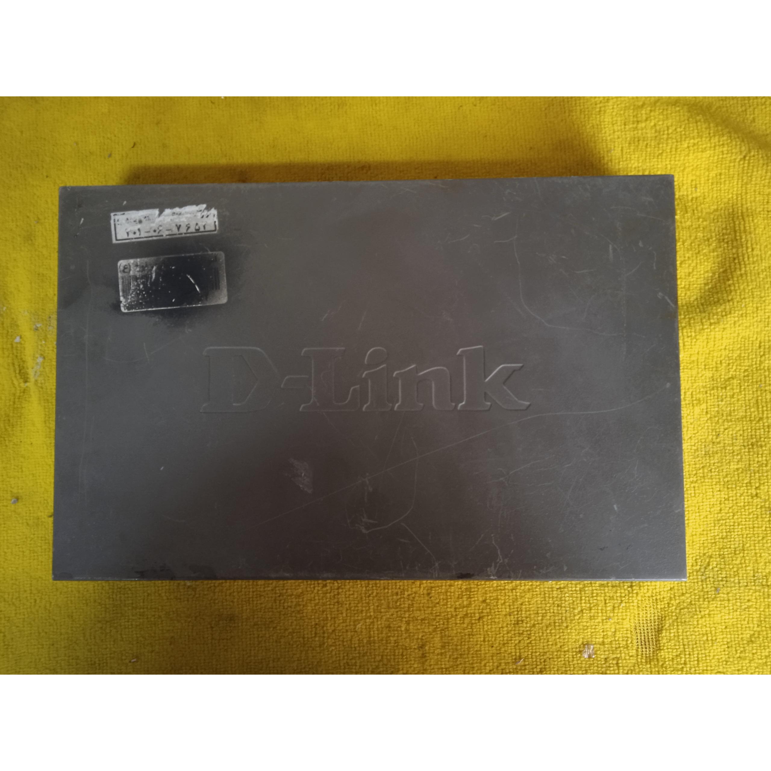سوئیچ شبکه D-Link DES-1016D