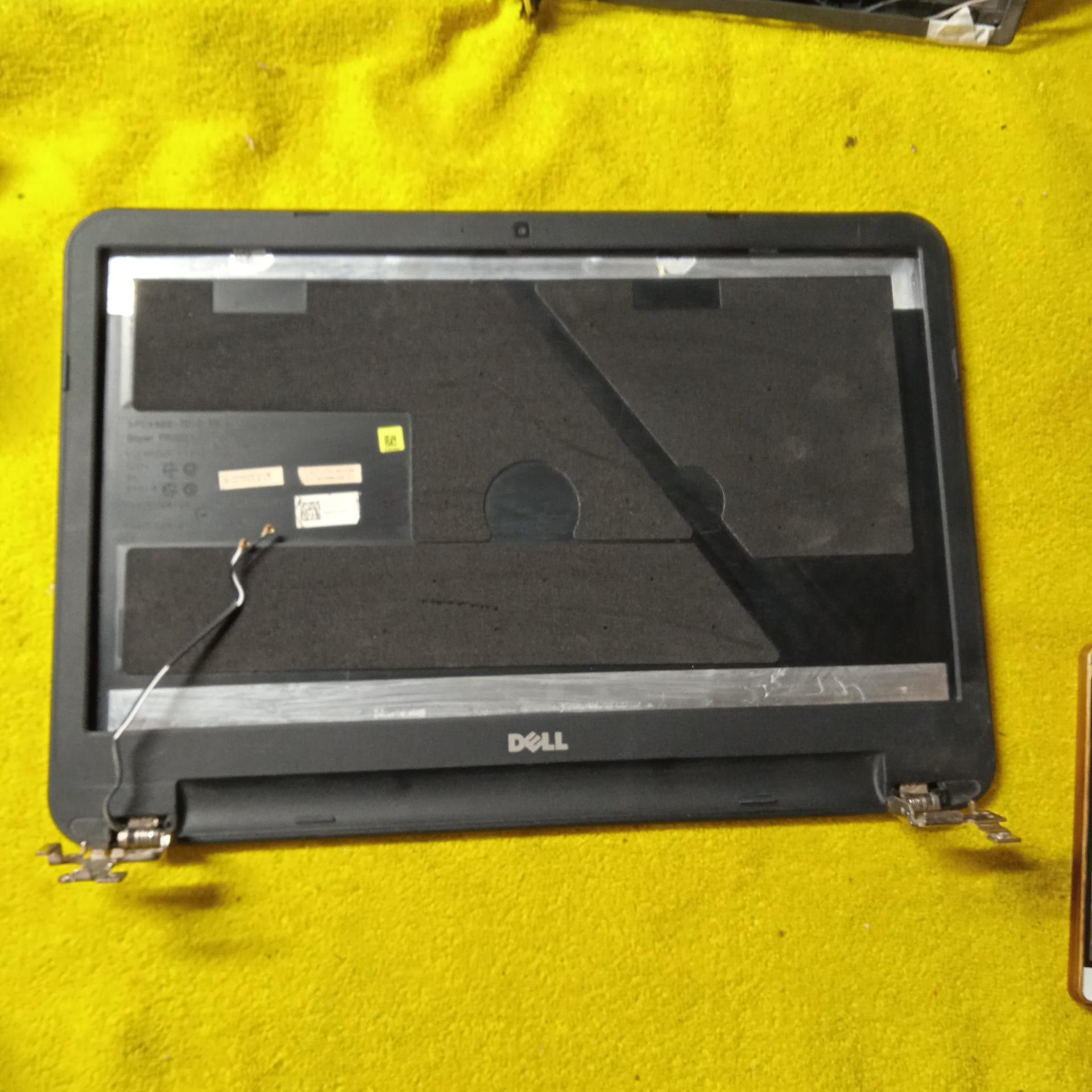 قاب A. B ولولا لپ تاپ DELL 3521
