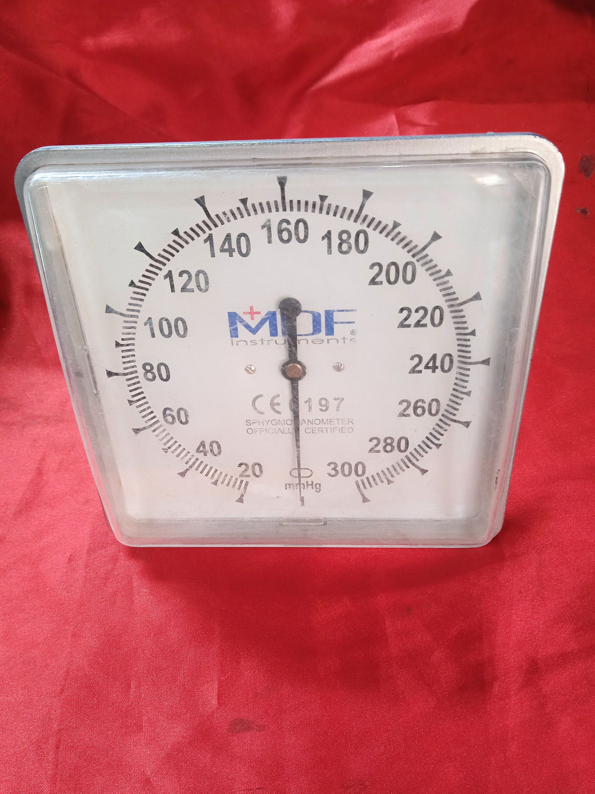 فشار سنج عقربه ای MDF 5714