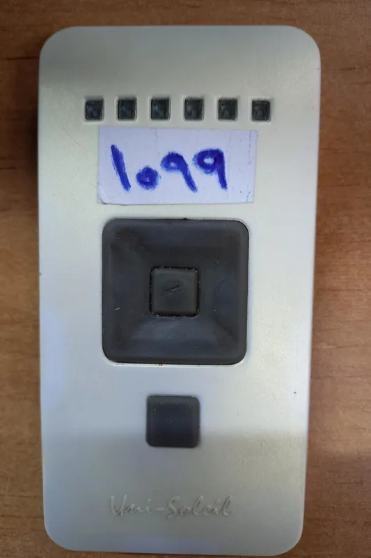 ریموت پرده برقی کد1099 uni-soleil MR1-T6DC