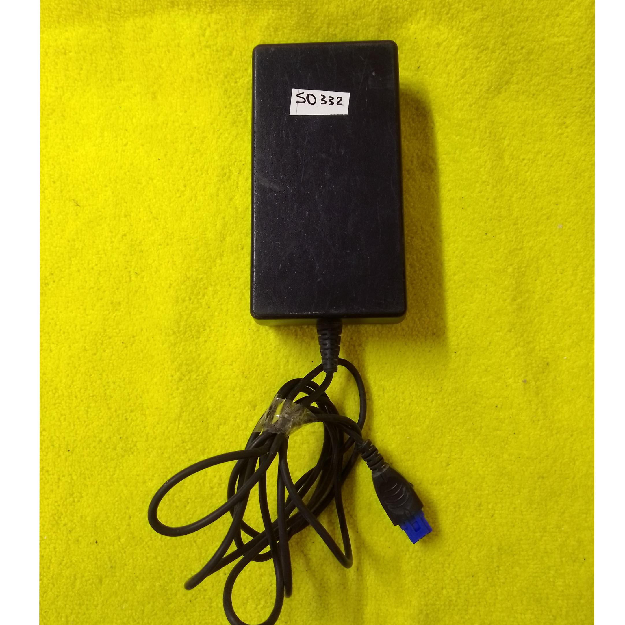 آداپتور hp 0957-2093 کد SD332