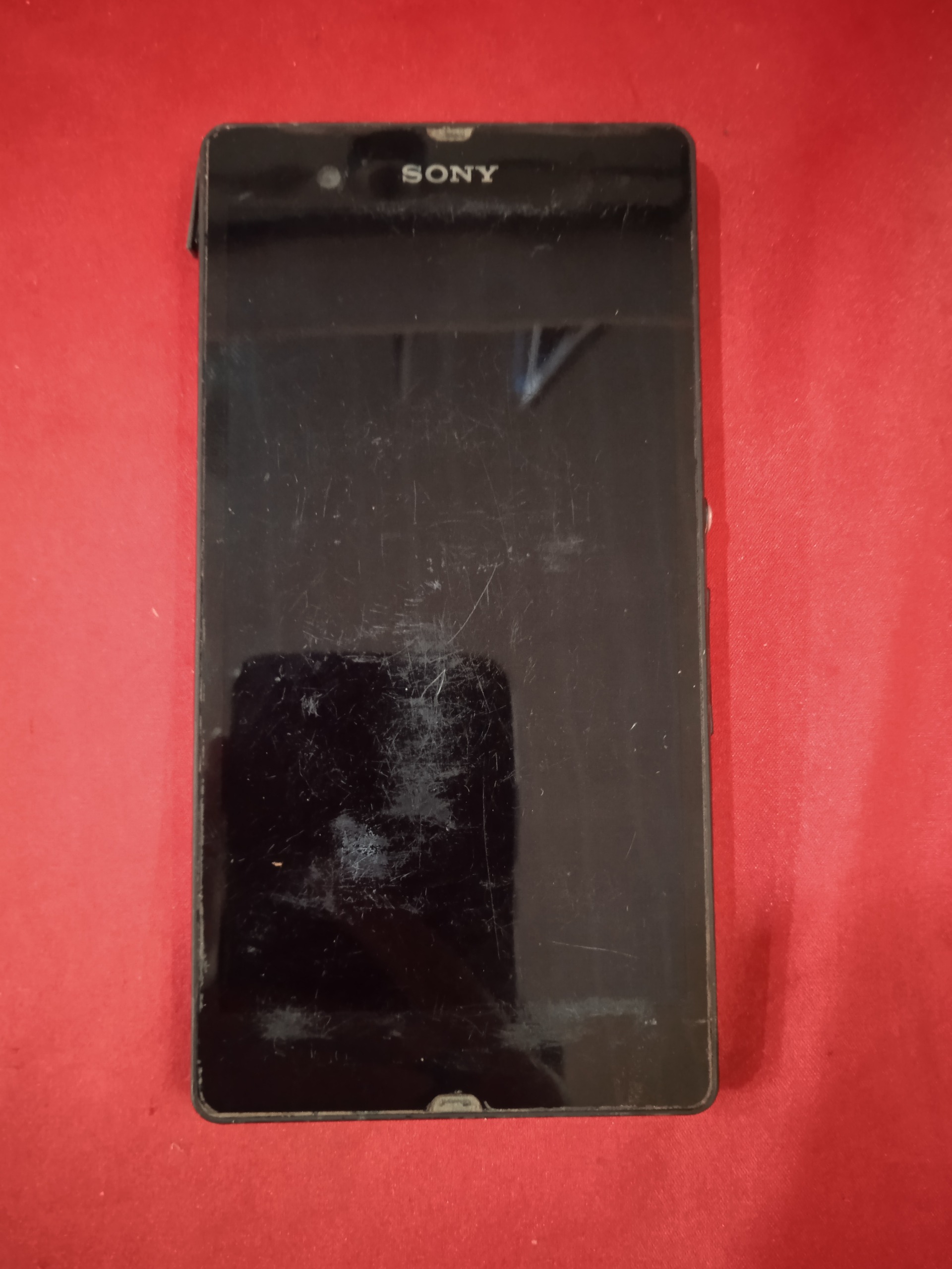 گوشی  شماره4  SONY XPERIA C6603