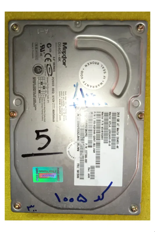 هارد استثنایی 100درصدسلامتIDE Maxtor 20gig کد1005