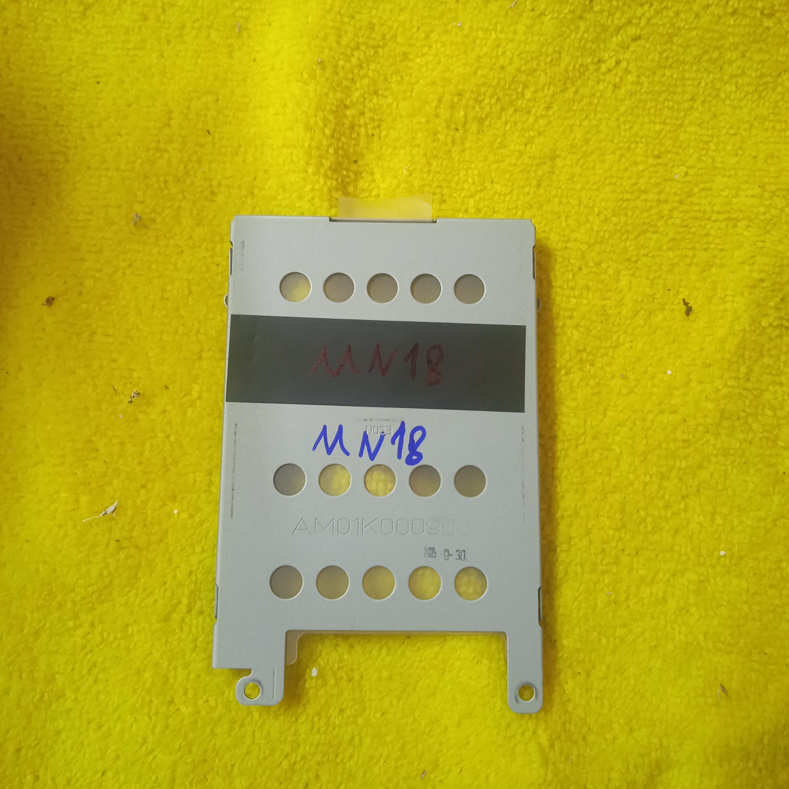 براکت هارد لپ تاپ   AM01K000900 MN18