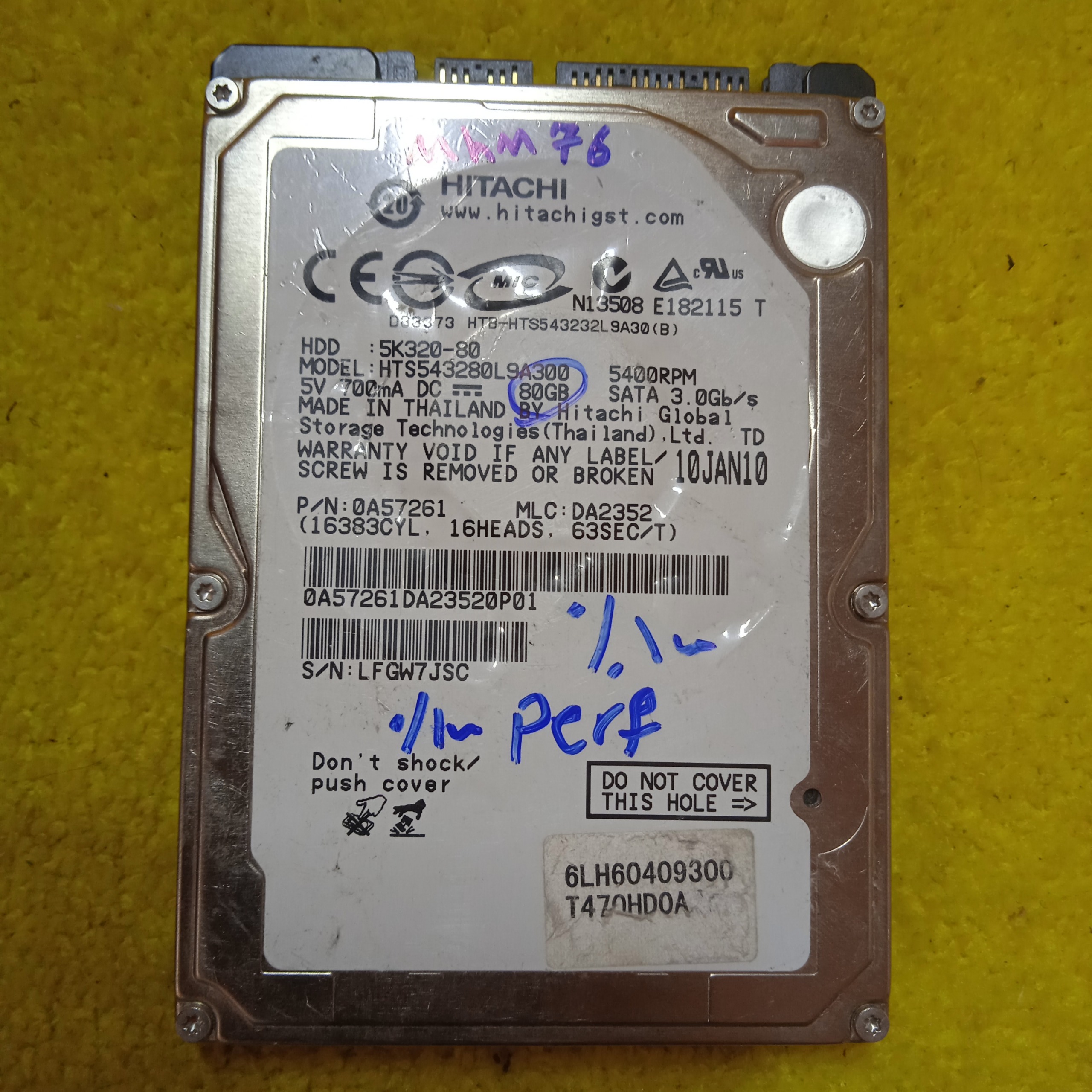 هارد لپ تاپ HITACHI سلامت 100٪ 80GB کدmhm76