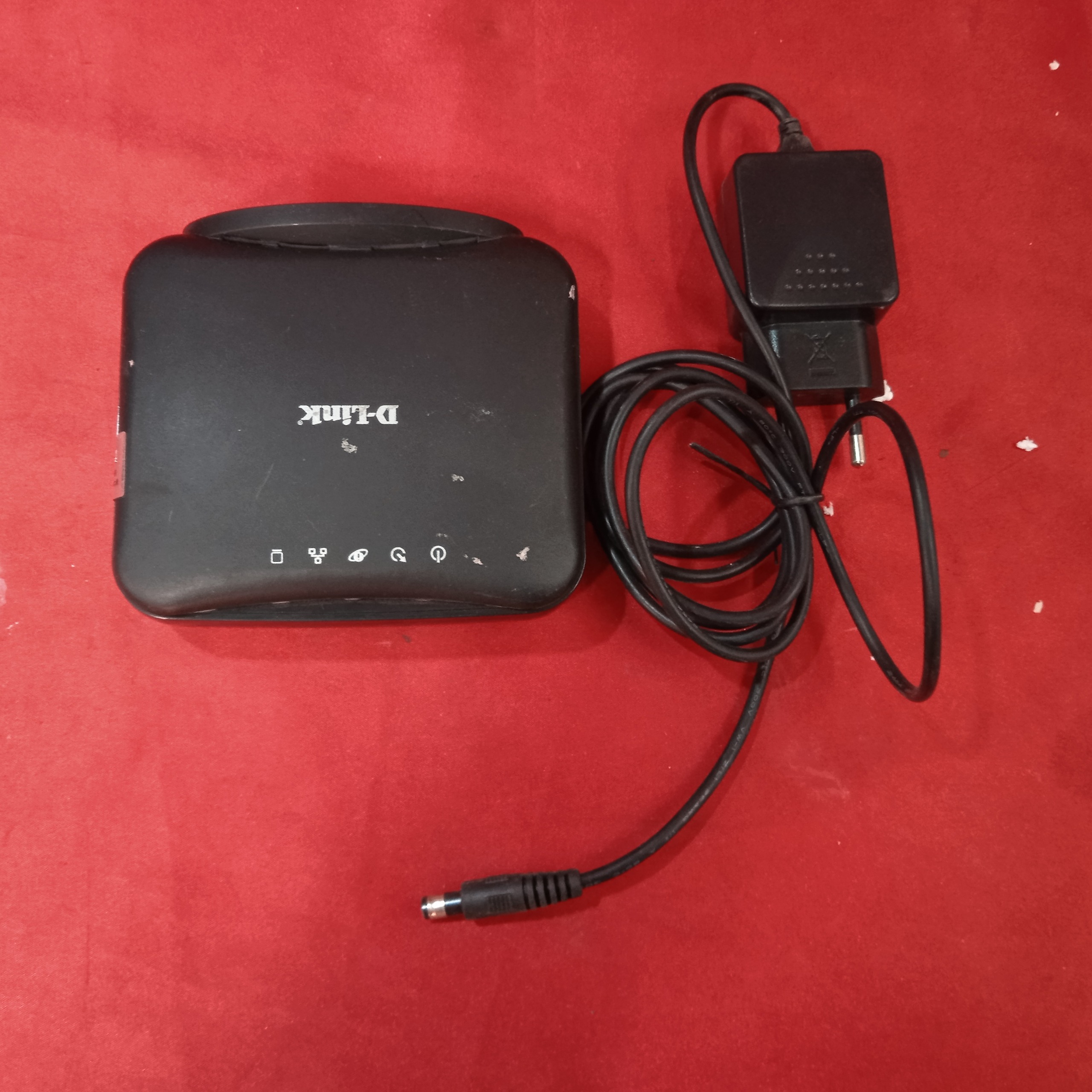 مودم سیمی DSL-2520U. D-Link