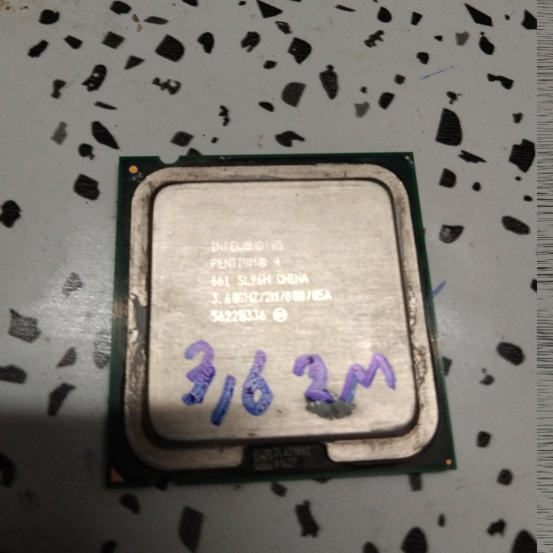 Cpu Intel pentium 4 3/600/2m