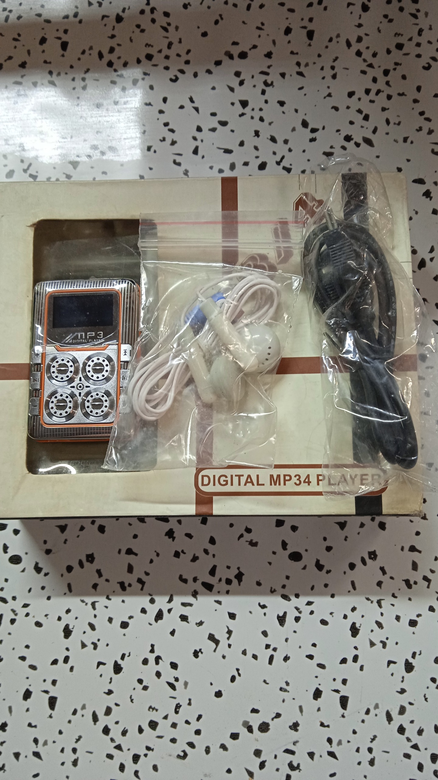 Mp3 Mp player 2GB کدMp153