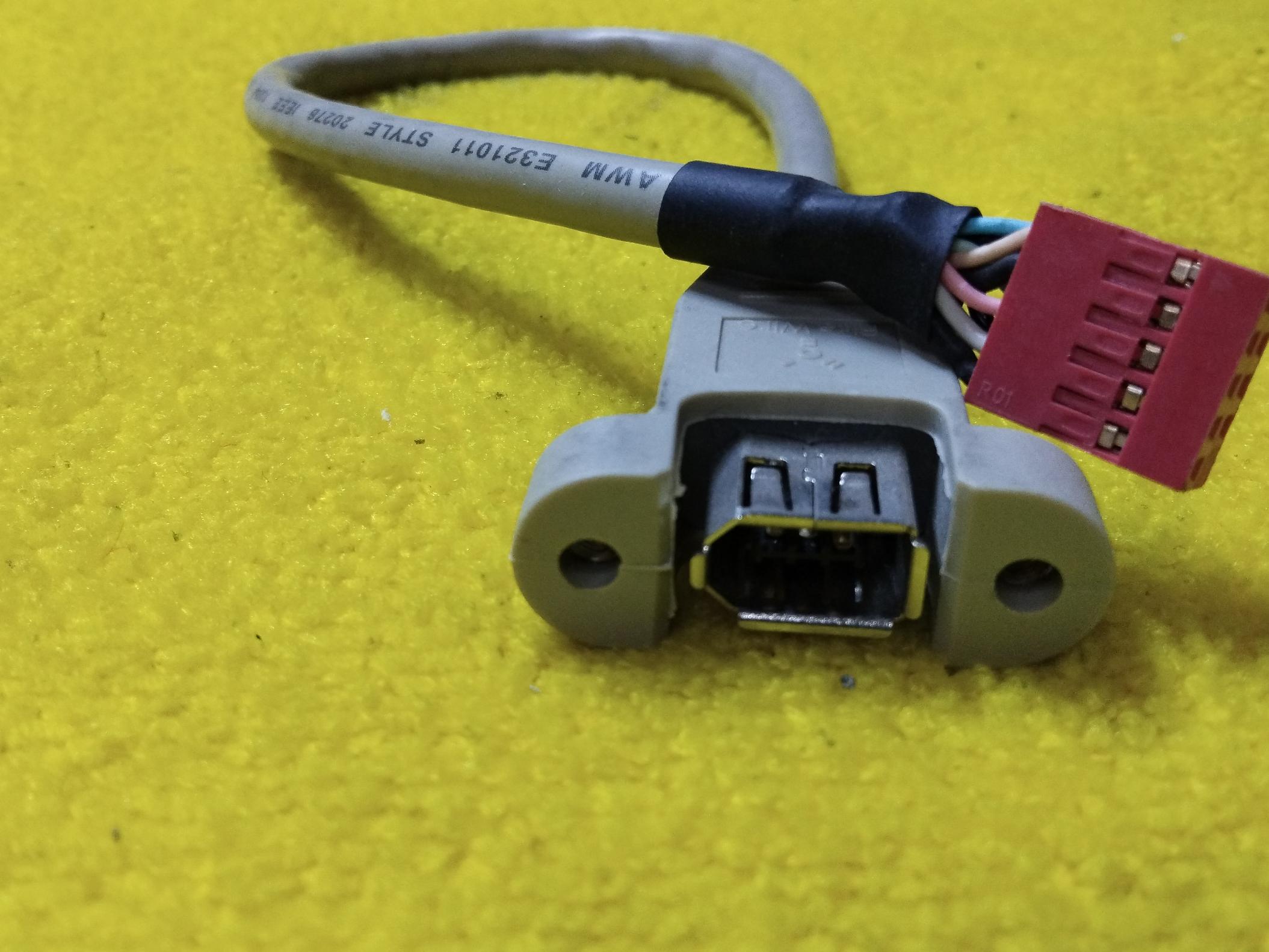 کابل فایروایر FireWire