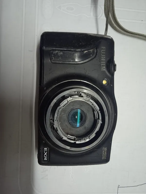 دوربین fujifilm finepix f750exr