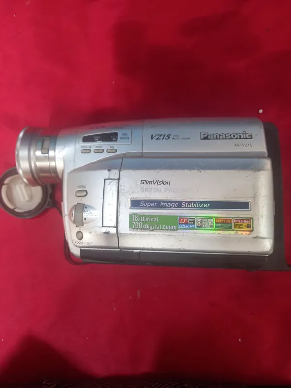 دوربین فیلمبرداری Panasonic NV-VZ15EN kares 5086