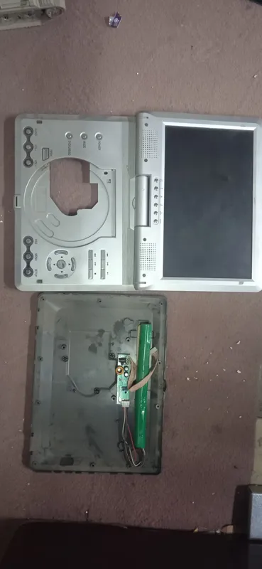 Dvd player دیویدی پلیر پرتابل