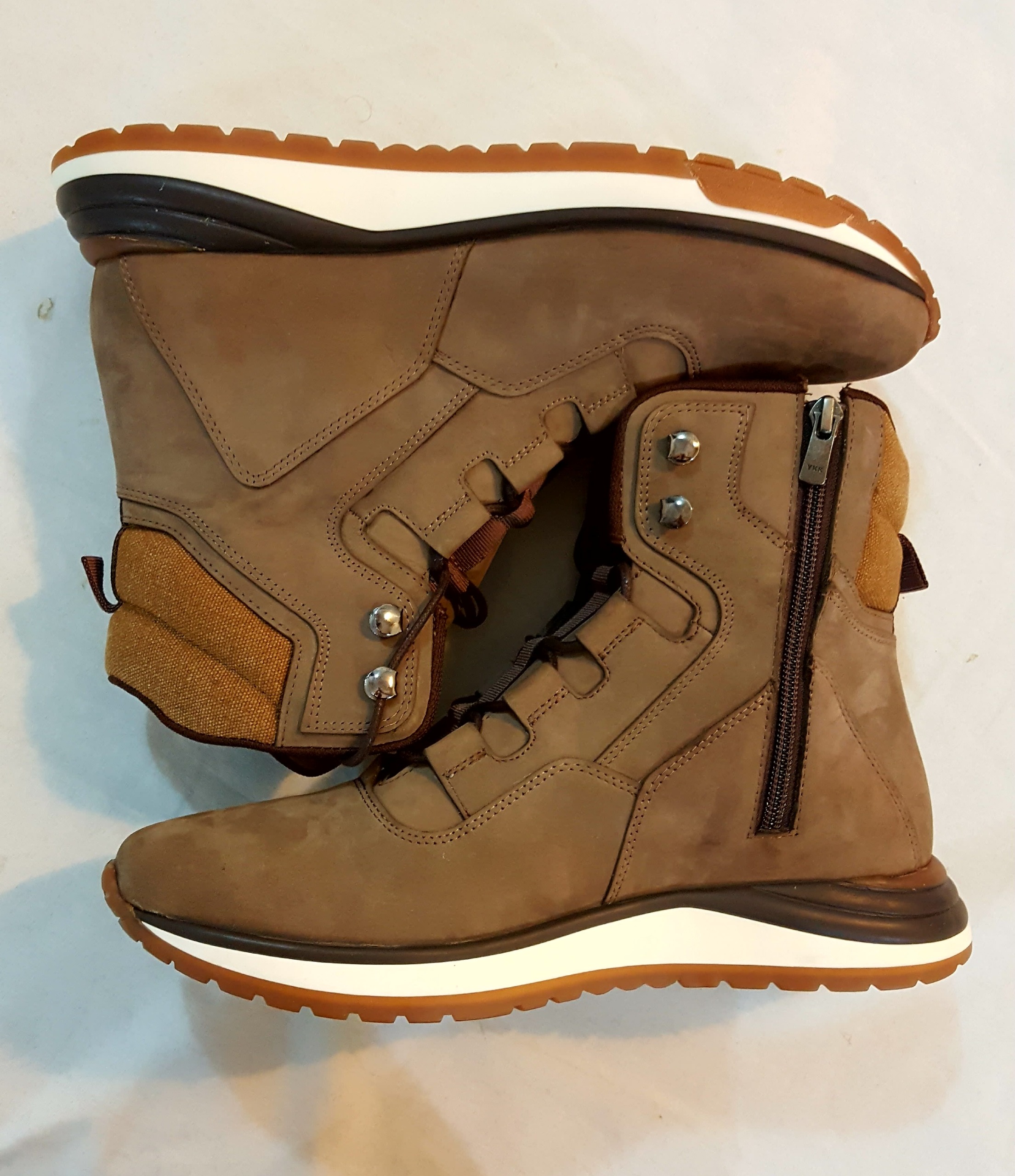 بوت مردانه دنیلی با جعبه آکبند