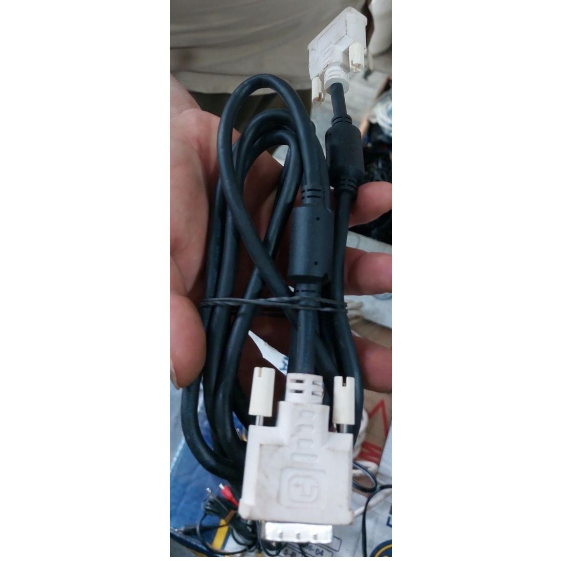 کابل VGA المانی