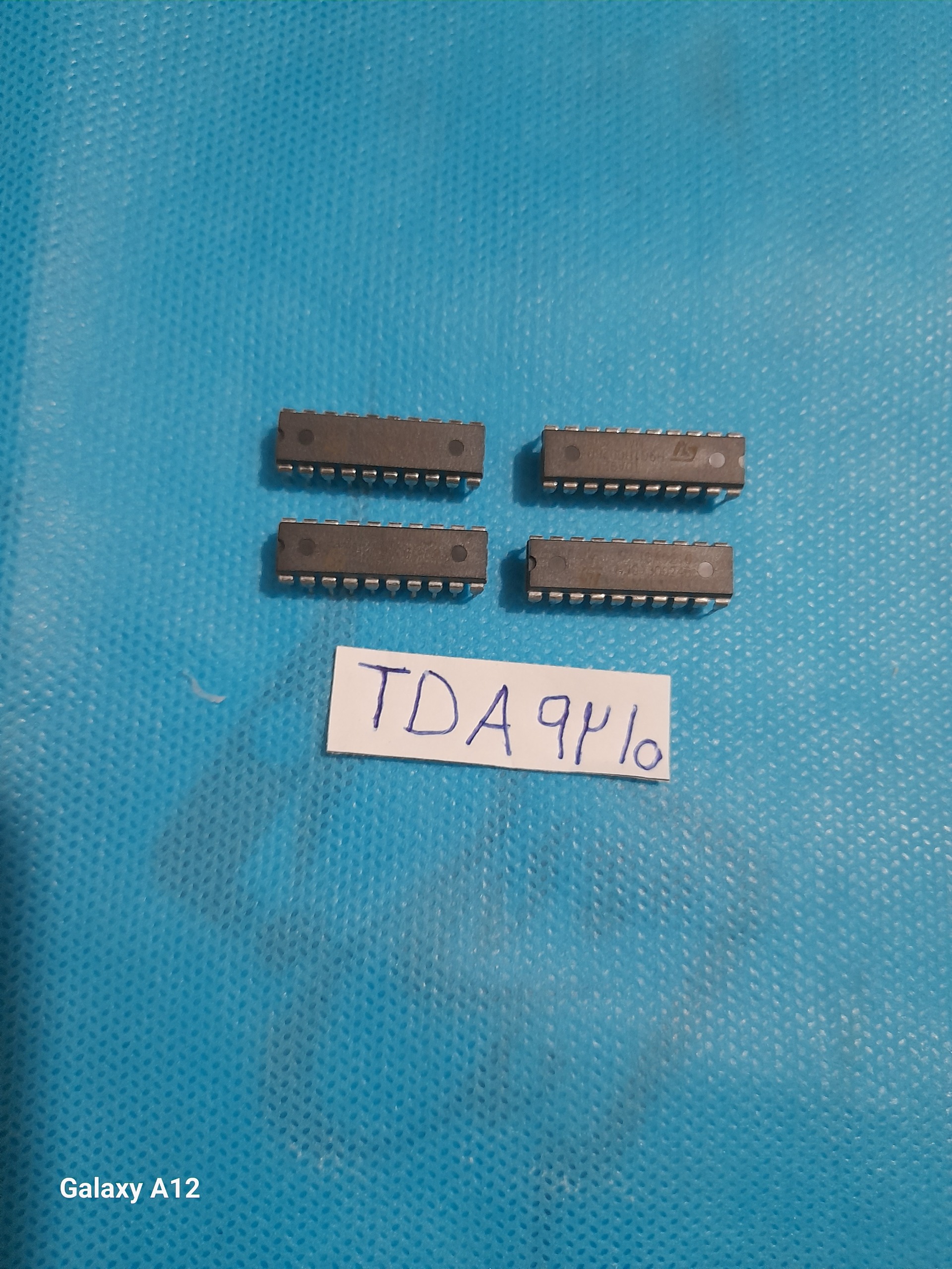 آی سی TDA9210