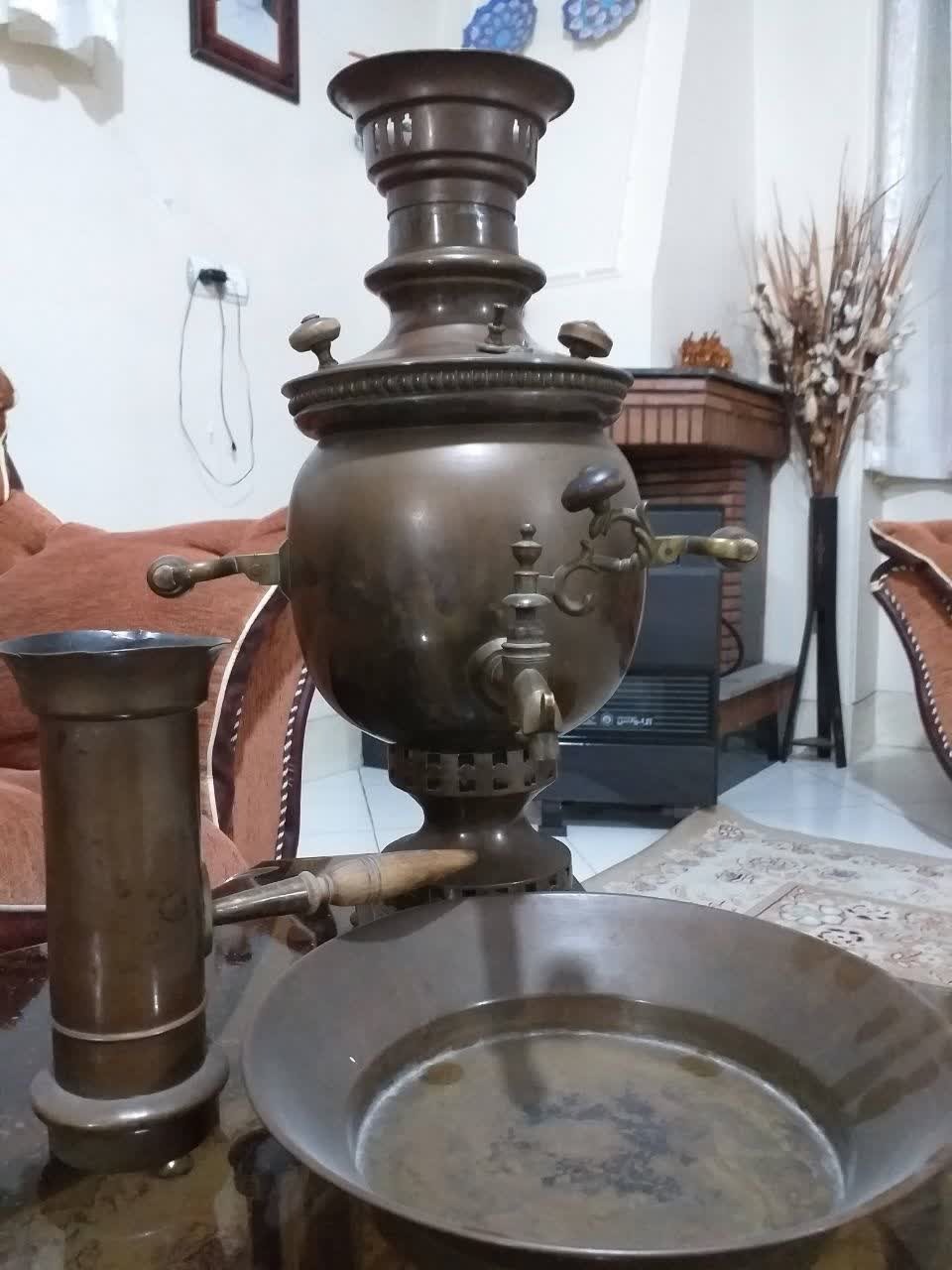 سماور روسی زغالی با قدمت حدود 100 سال