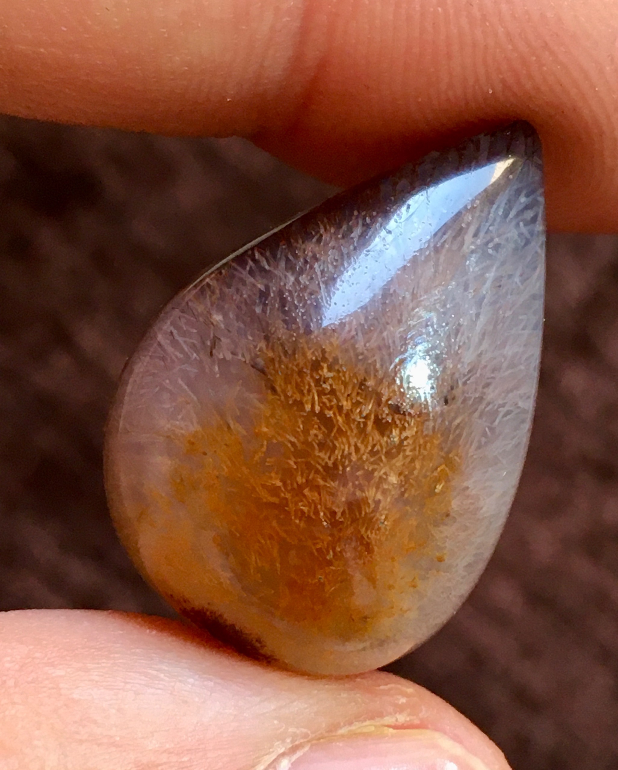 عقیق کم دیده شده شبیه پوست ببر