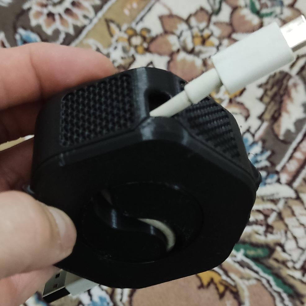 نظم دهنده کابل ها