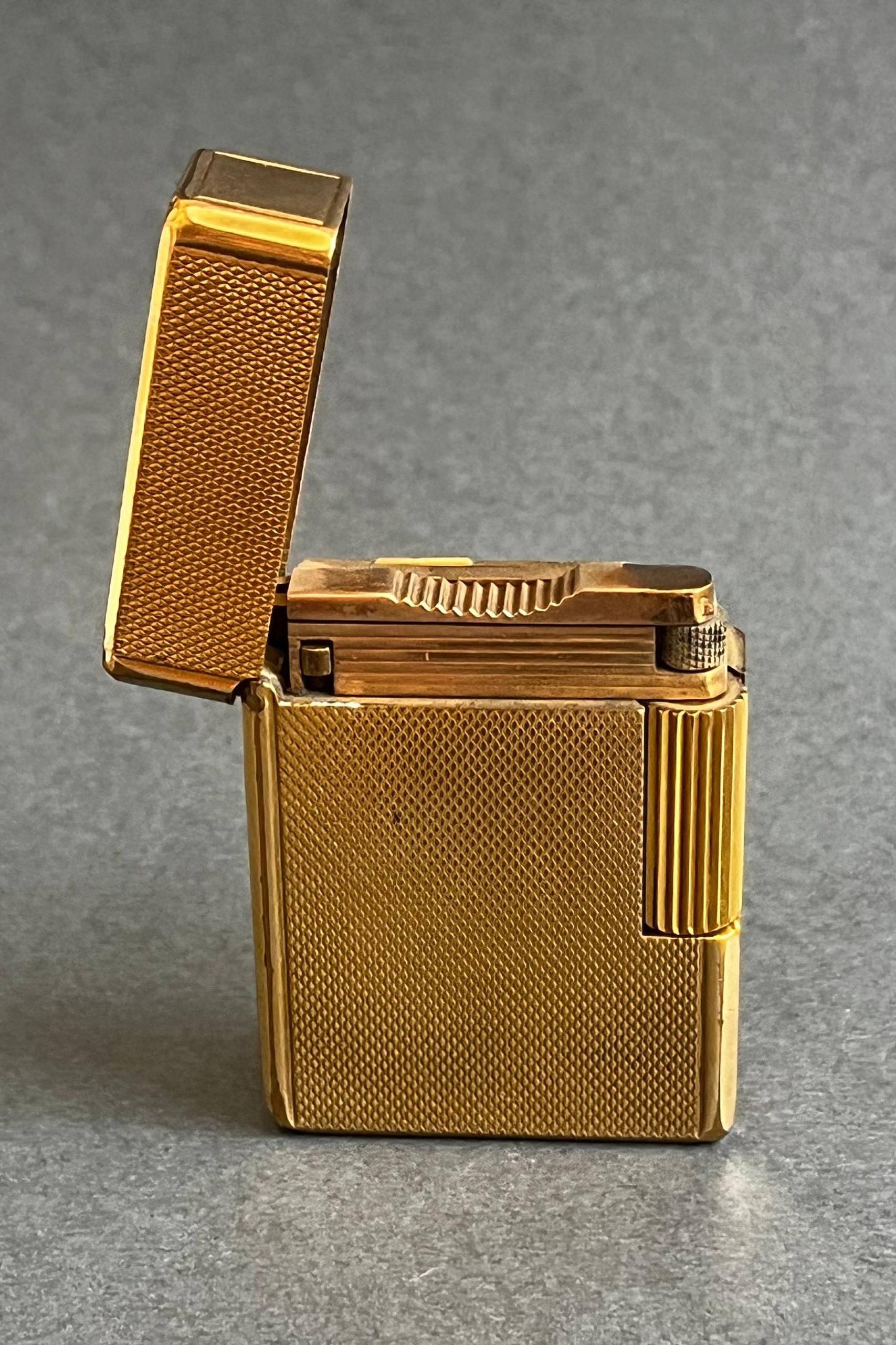 فندک اصل S.T. Dupont روکش طلای 20 میکرون