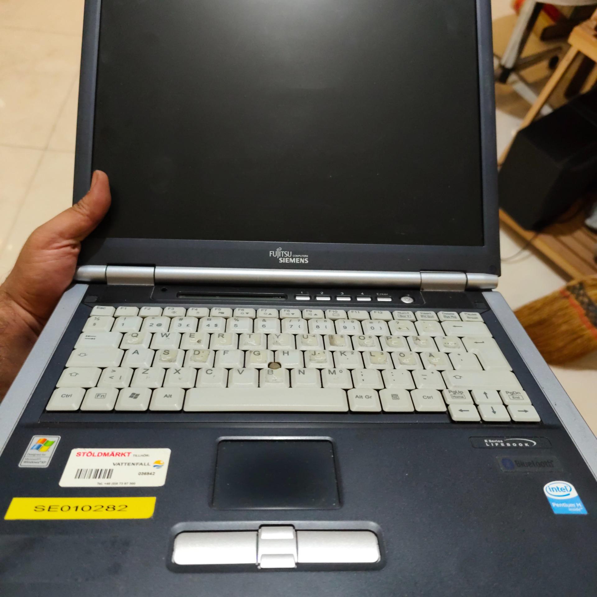 لپ تاپ fujitsu siemensمدل ،E8020D