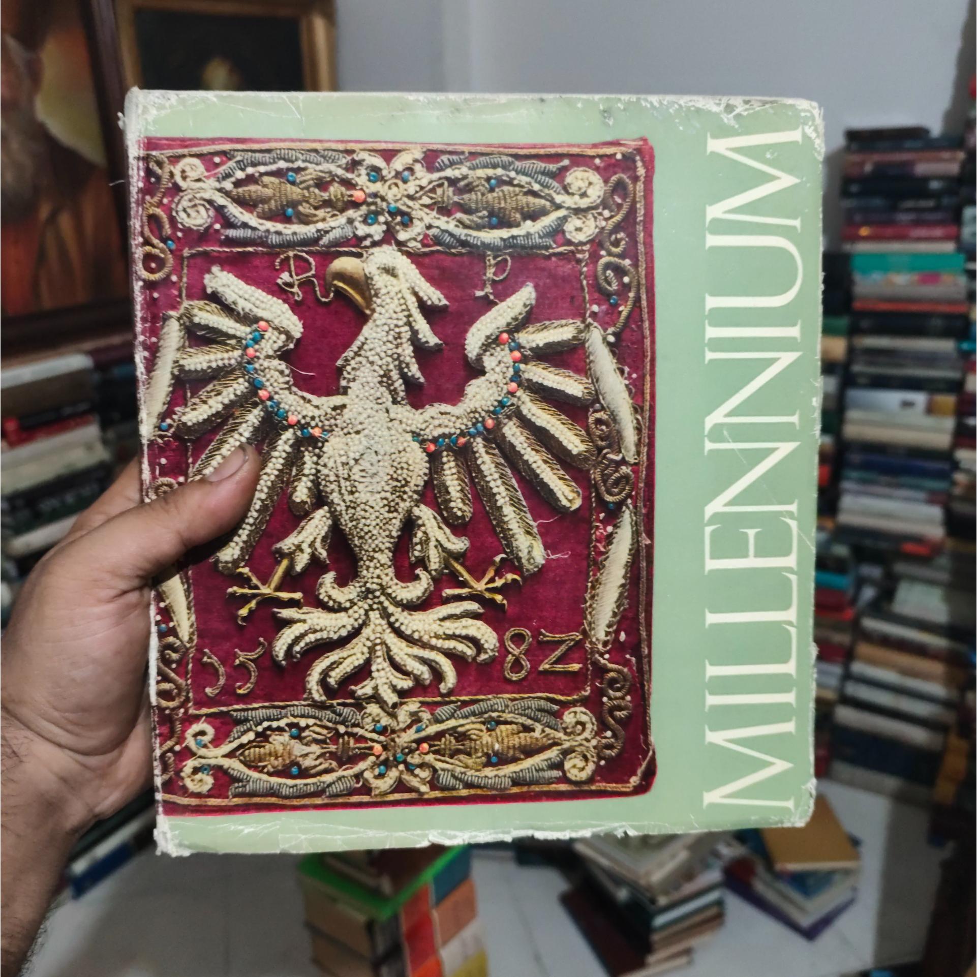 Millenniumکتاب هنری فوق نفیس کمیاب