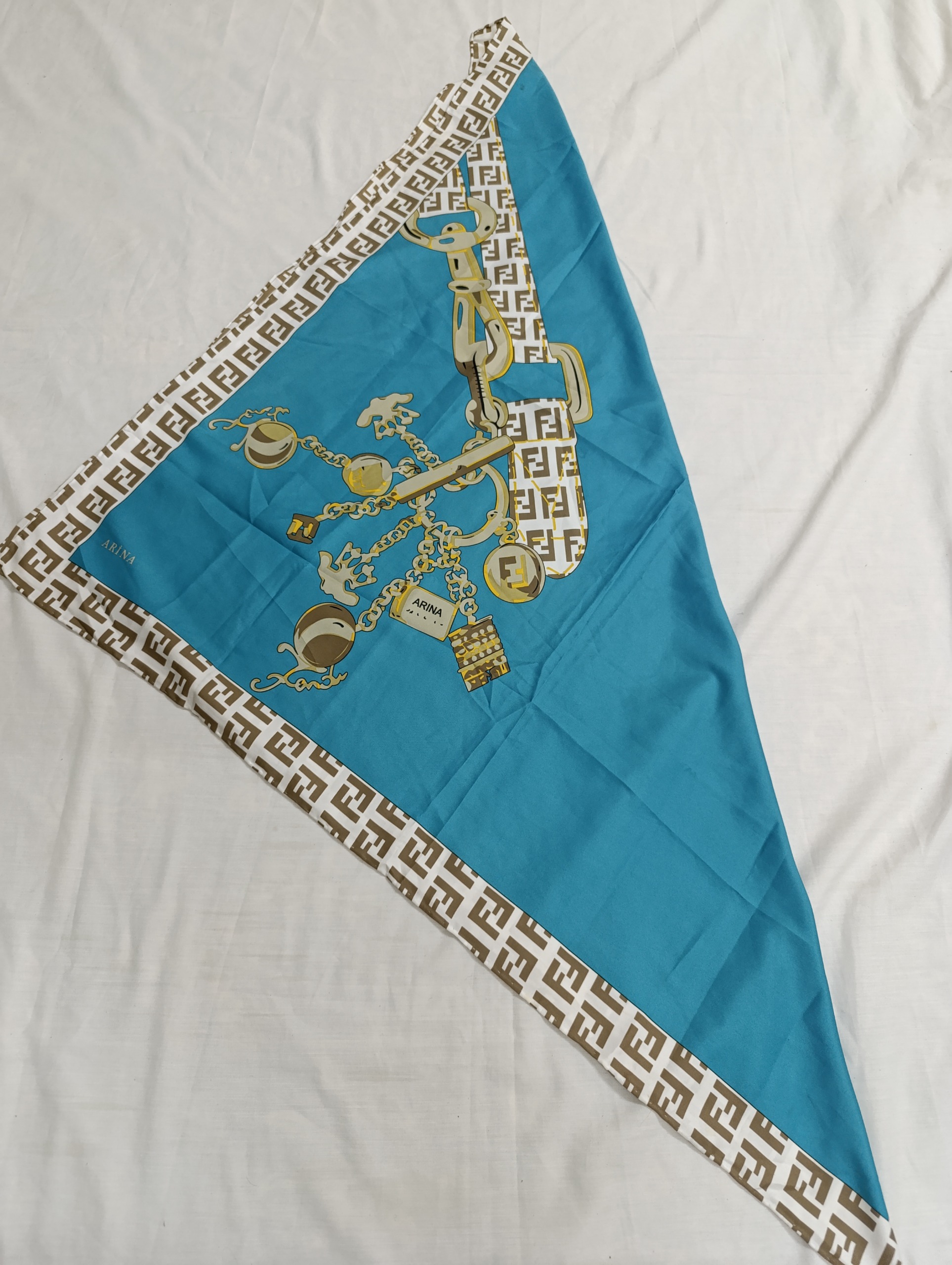 روسری ابریشم Fendi قواره 86