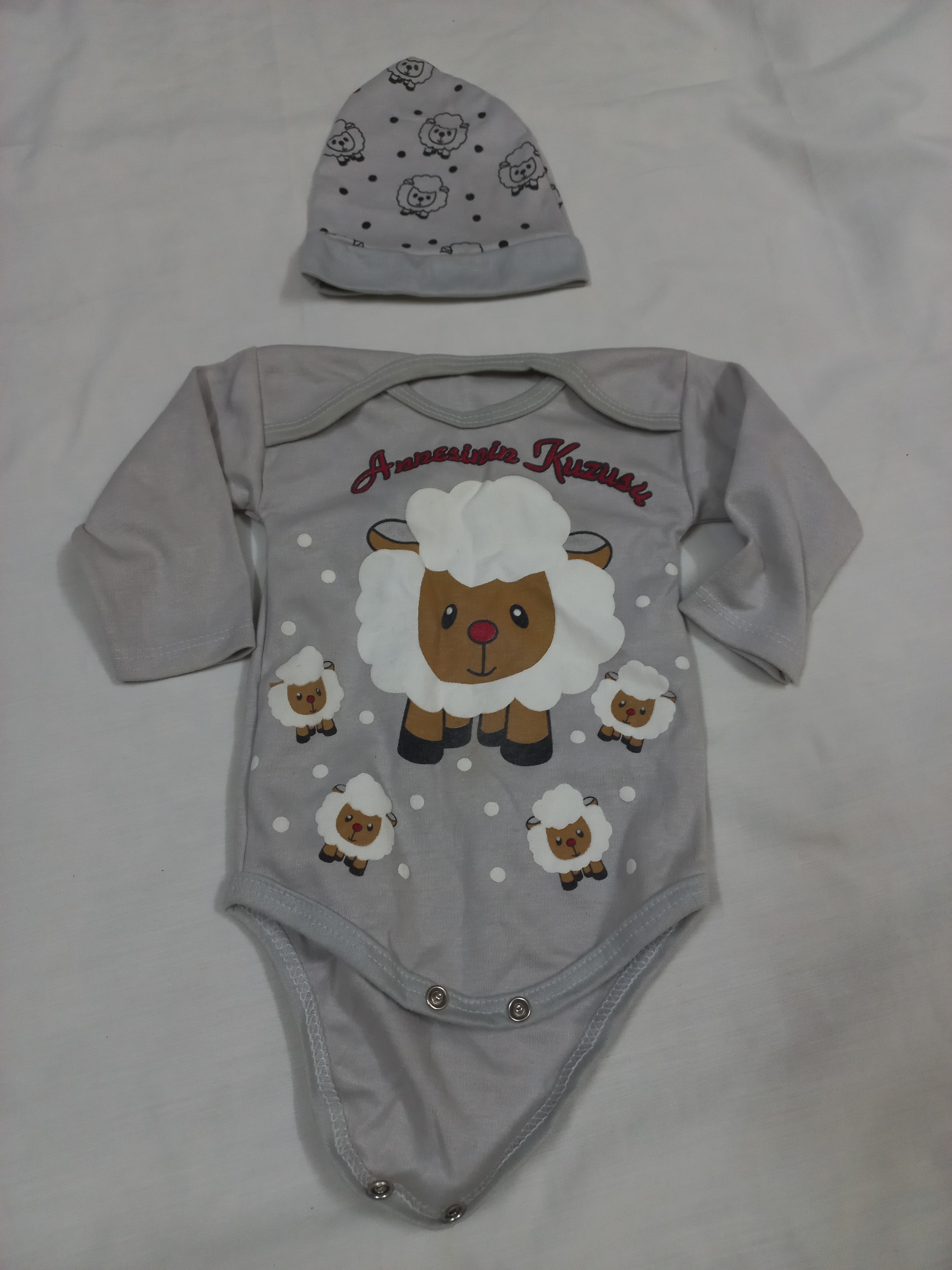 نوزادی دو دکمه