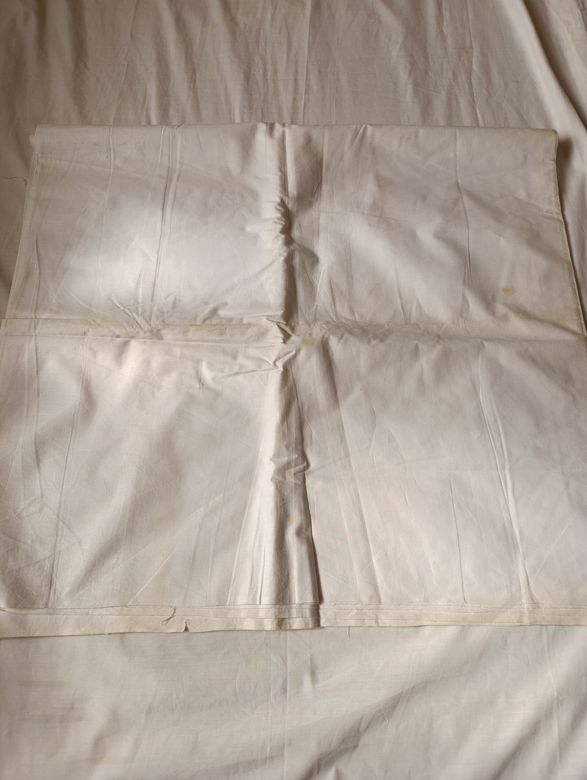 پارچه ملحفه ای 616 ,139 cm .توضیحات