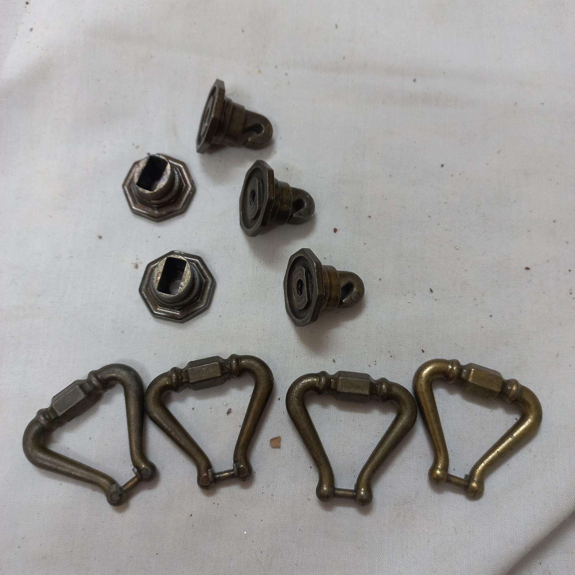 یراق کمد و درب