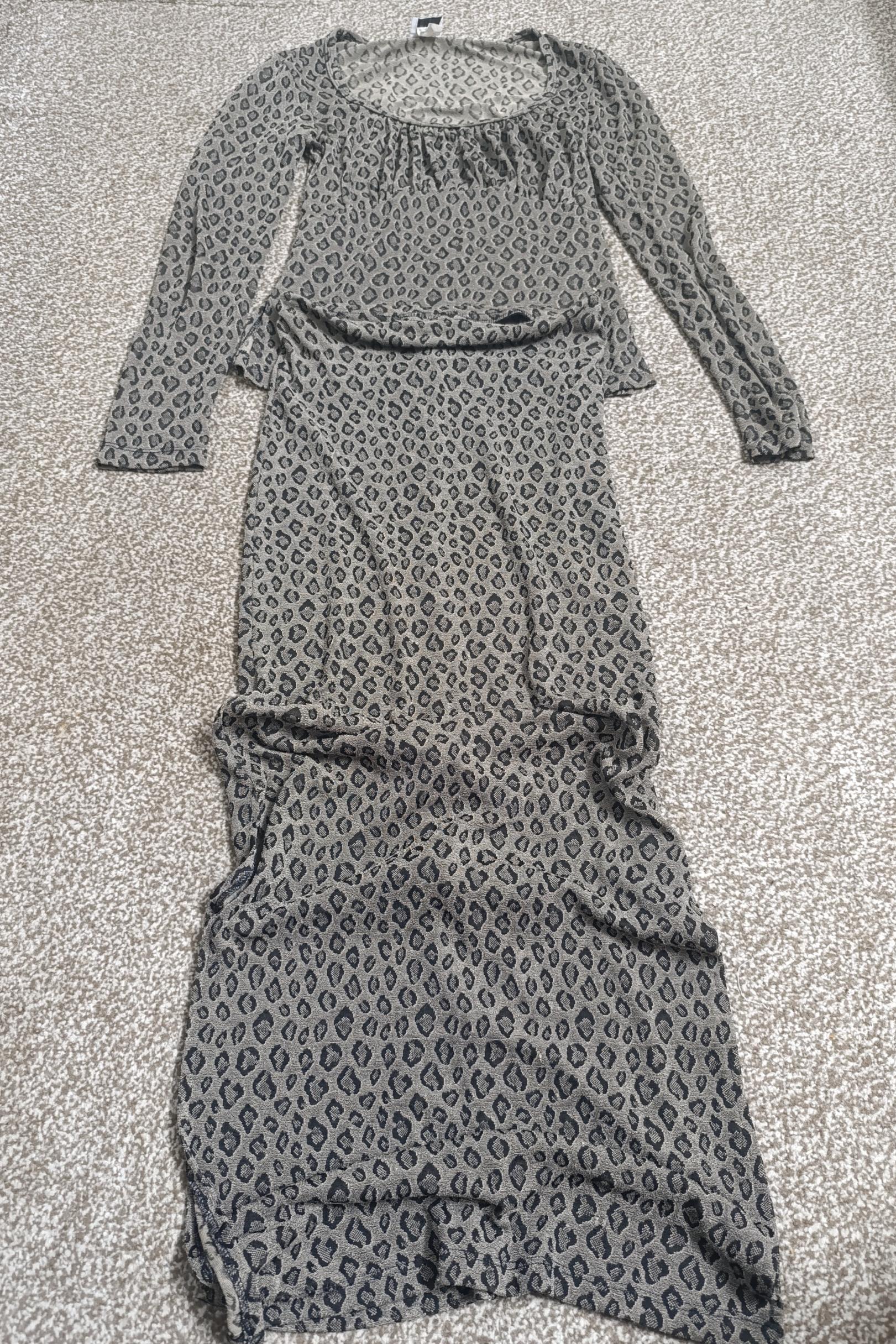 بلوز و دامن ست سایز 40 ریون کشی