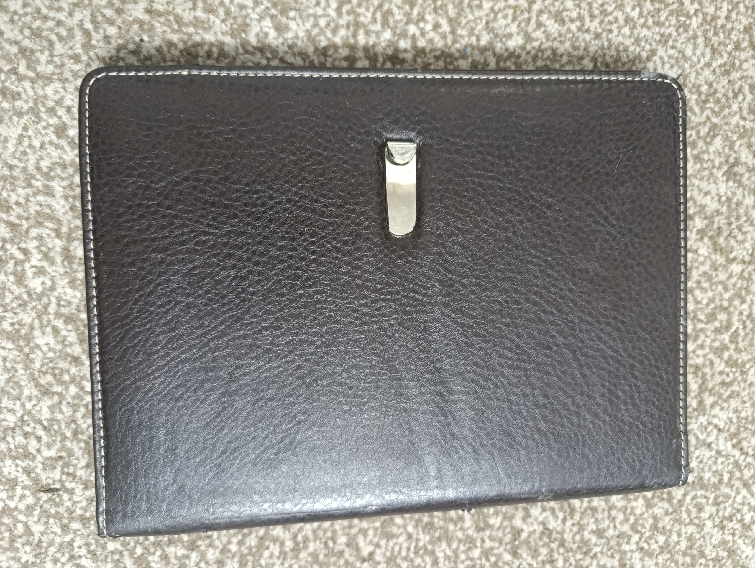 سررسید زونکن دار املاک جلد کمی پوسته شده