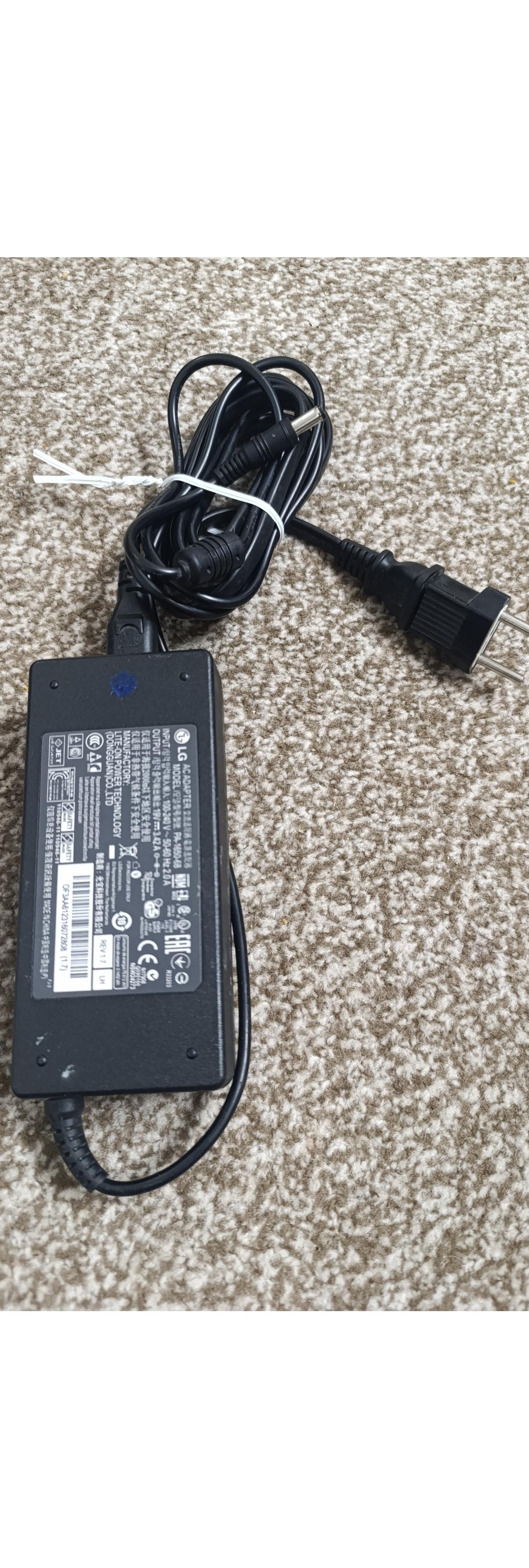 شارژر لپ تاپ lg خروجی 19 ولتv 3.42 a