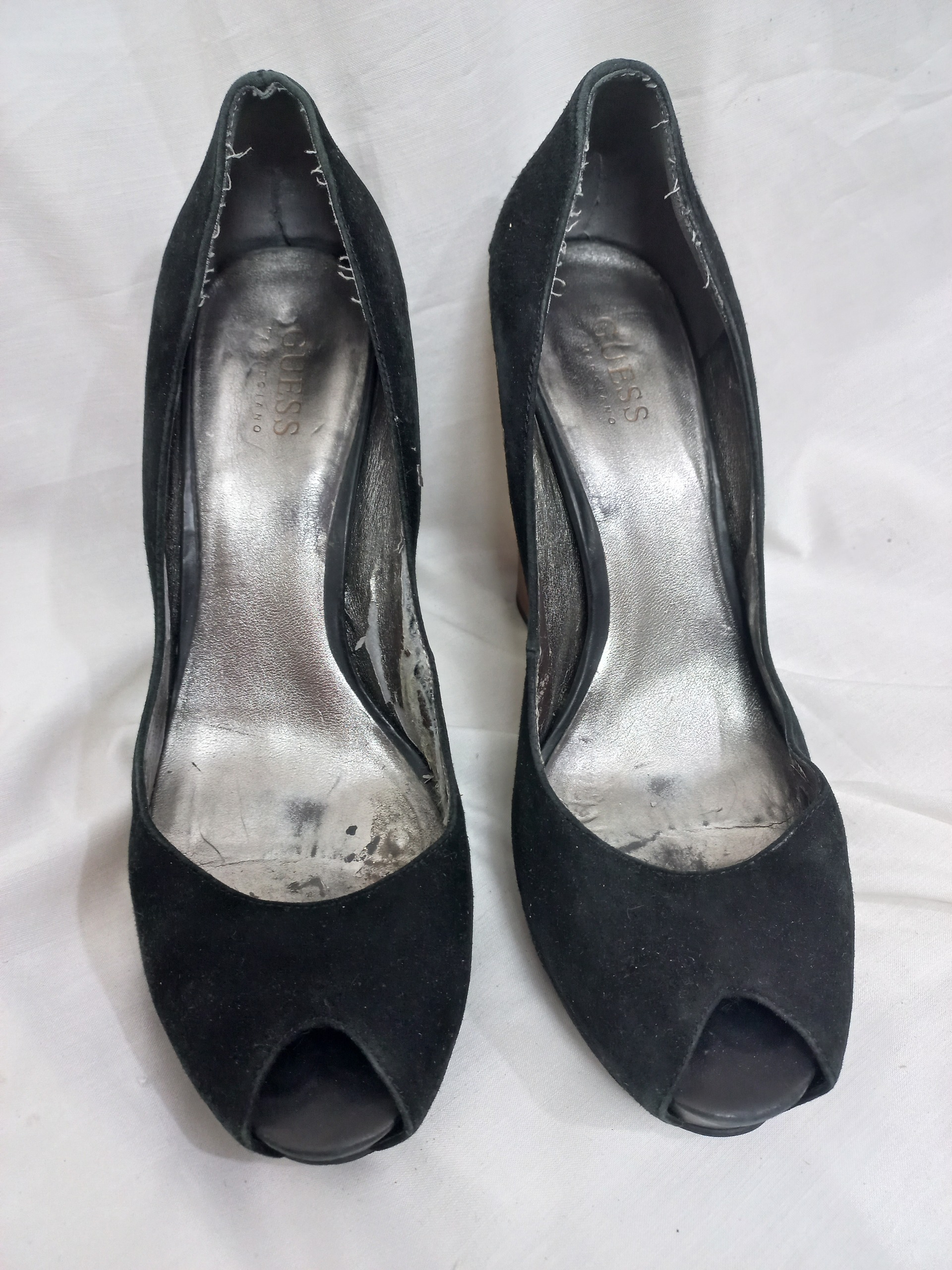 کفش guess سایز 40 پاشنه 11cm