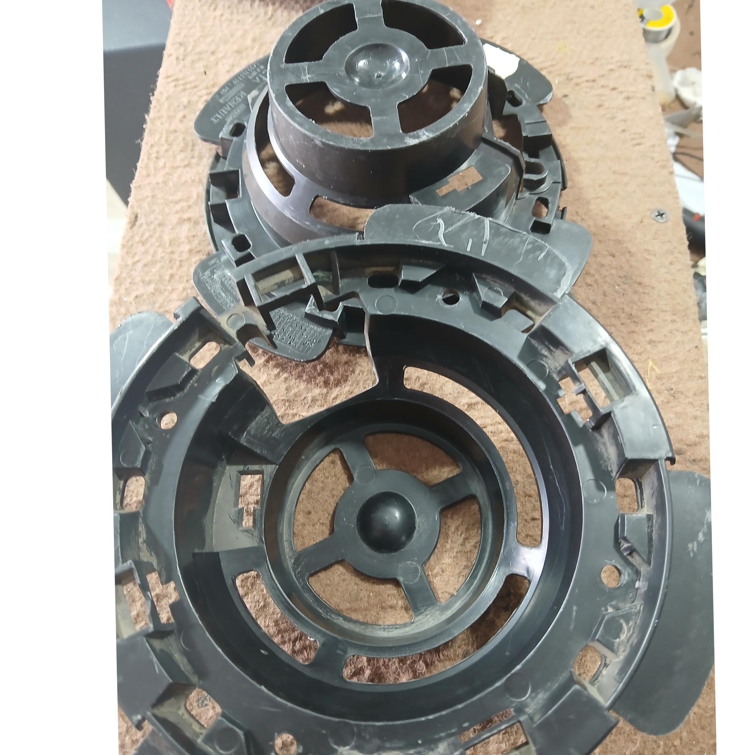 قاب زیر بلندگو ماشین تندر l90