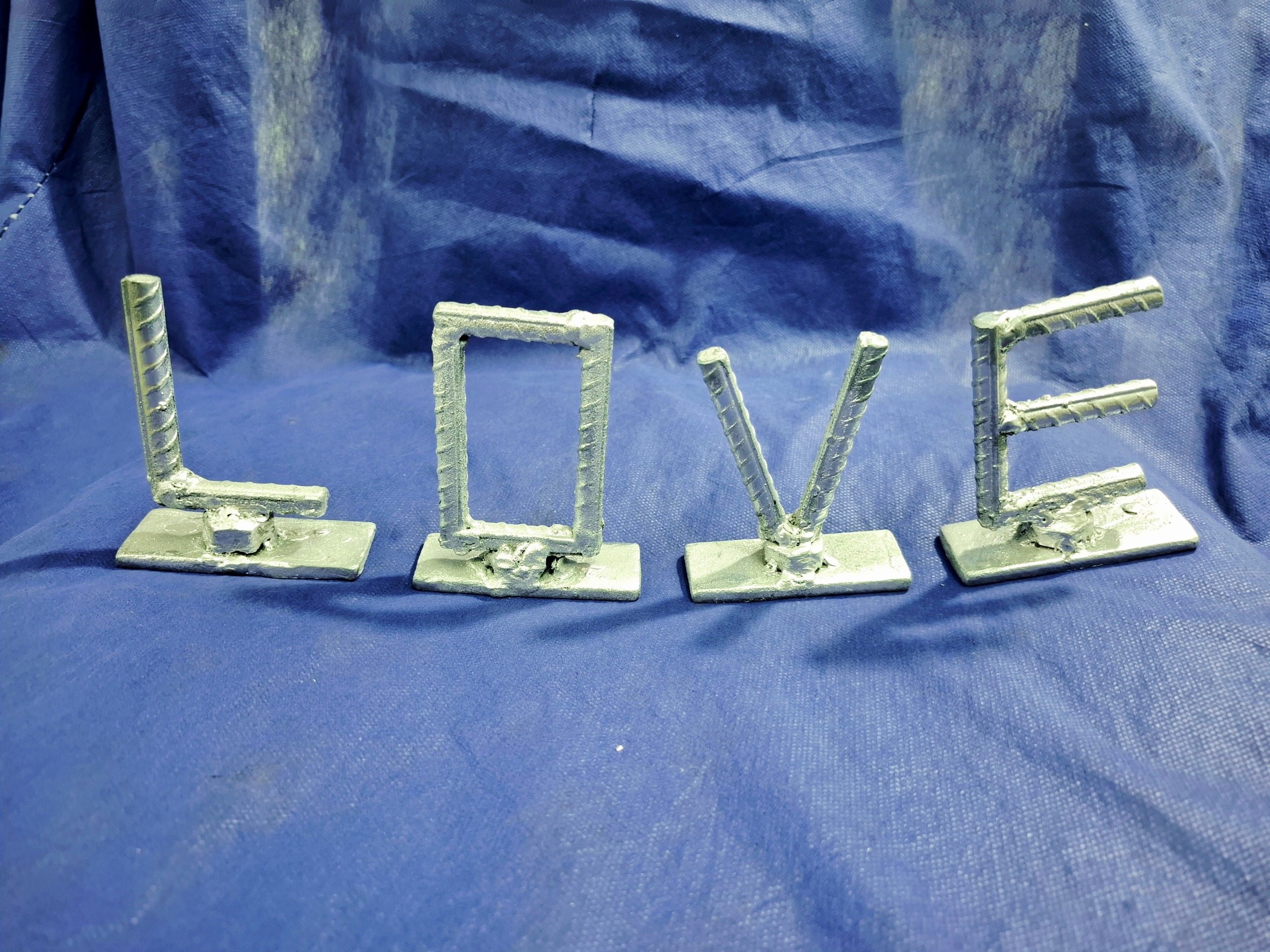 تندیس فلزی LOVE چهار تکه دست ساز جوشکاری شده