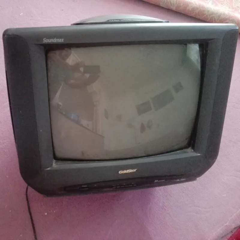 تلویزیون رنگی 21اینچ کره ای