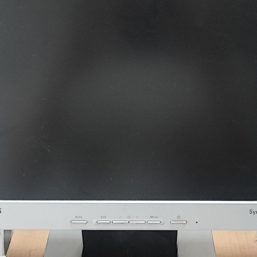 مانیتور سامسونگ sync master 152B