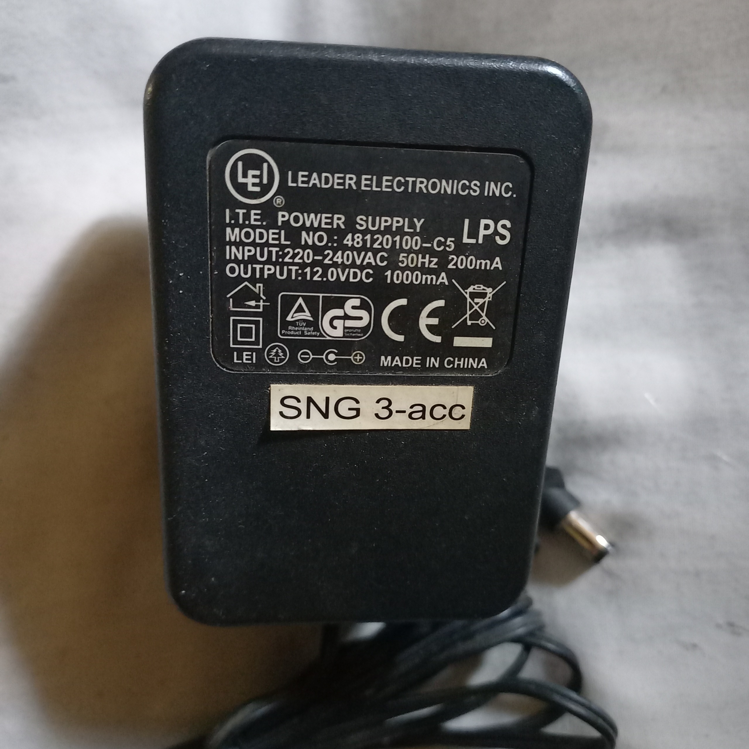 آداپتور LEADER 12V 1A با فیش 6×3mm