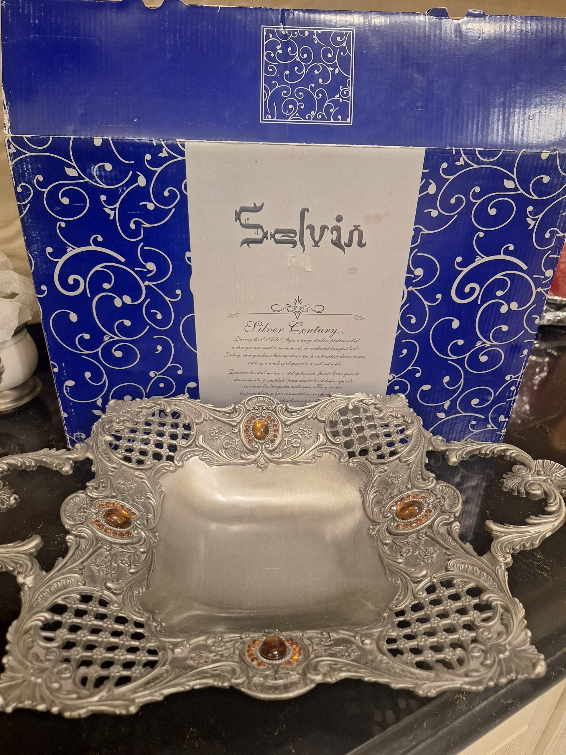 ظرف پیوتر شکلات خوری