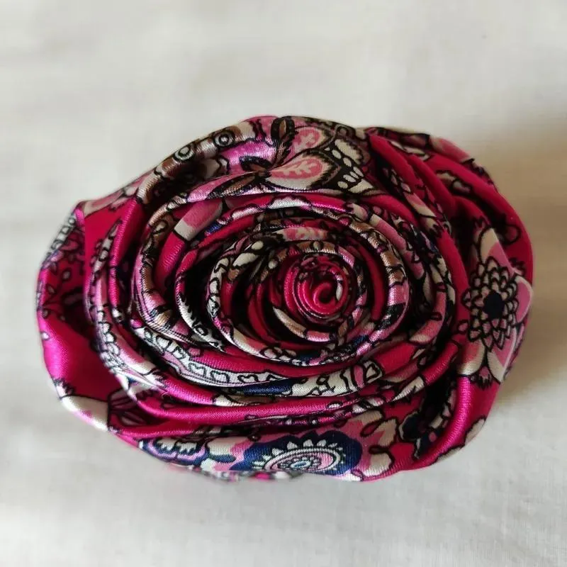 گل سر کلیپس مو سر طرح 2