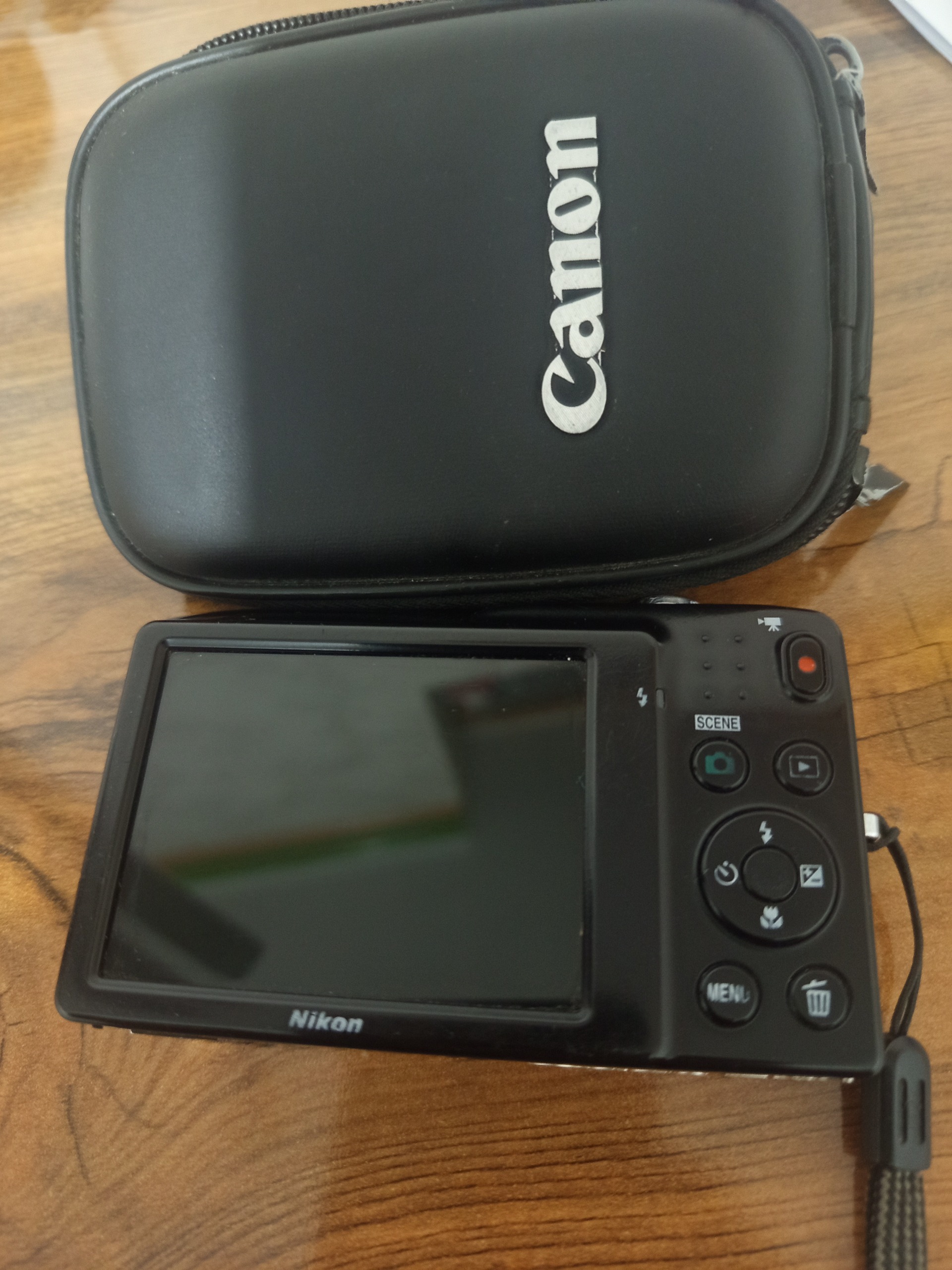 دوربین نیکون کولپیکس s2700