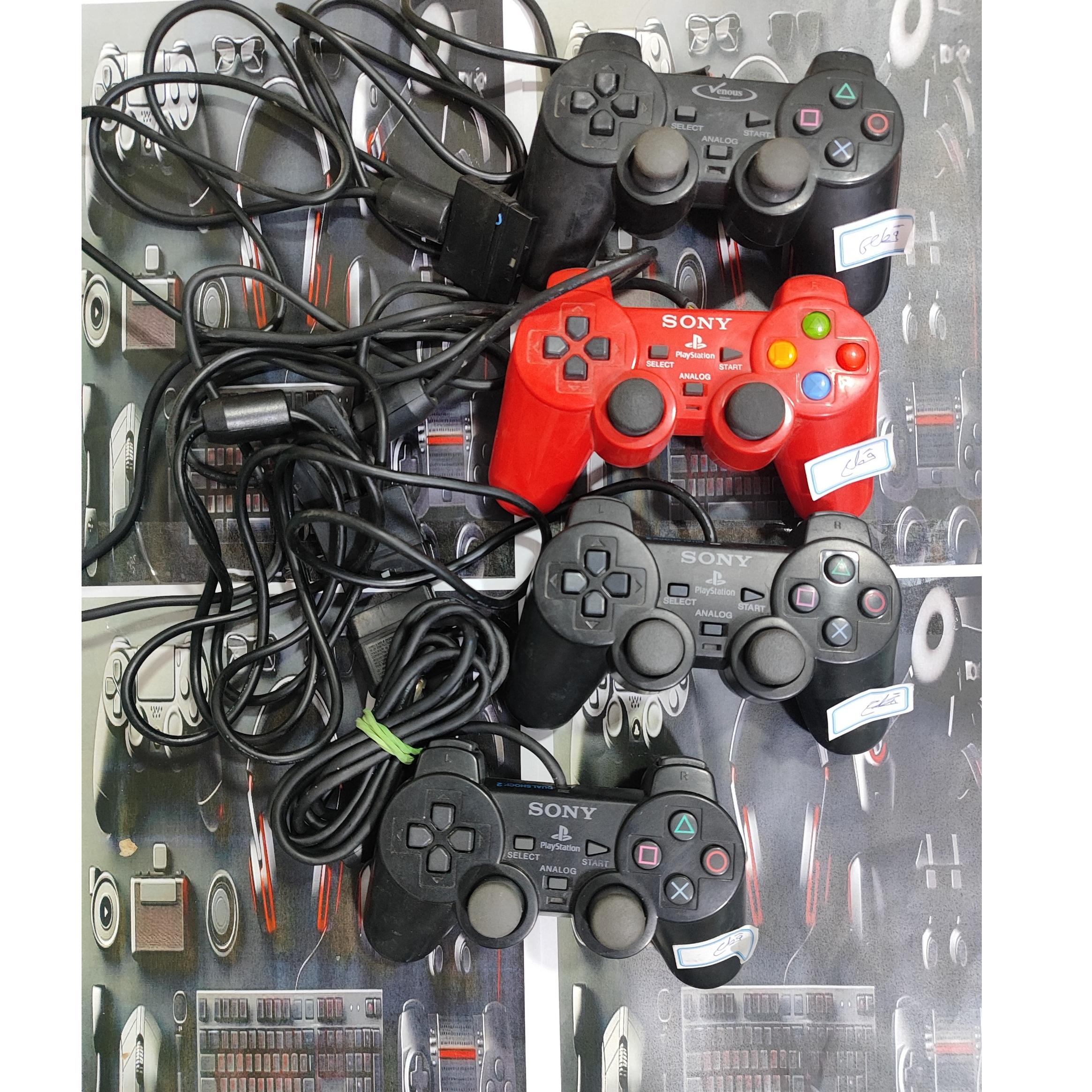 4 عدد دسته ی PS2 قطع