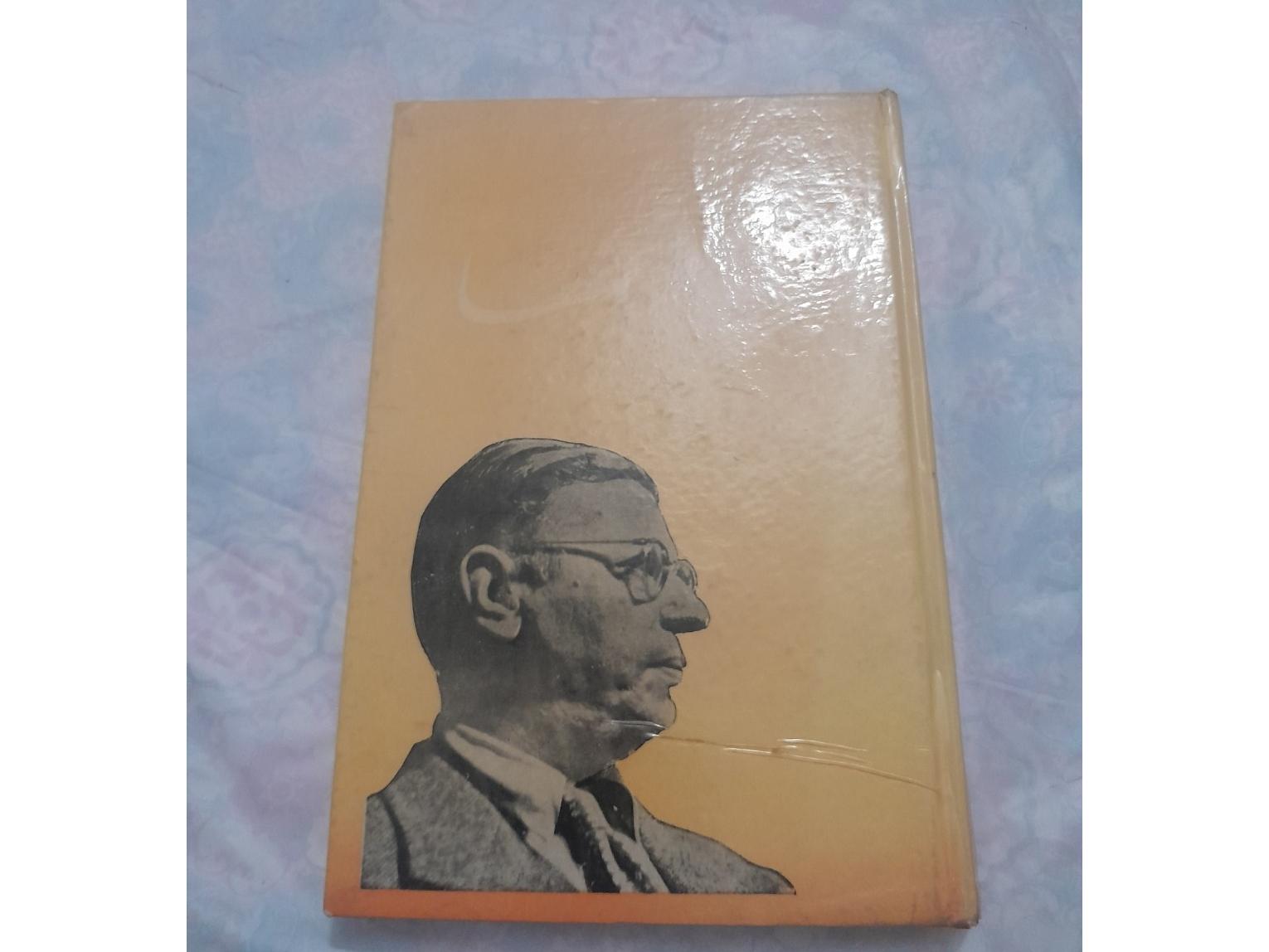 کتاب سایه انسانها