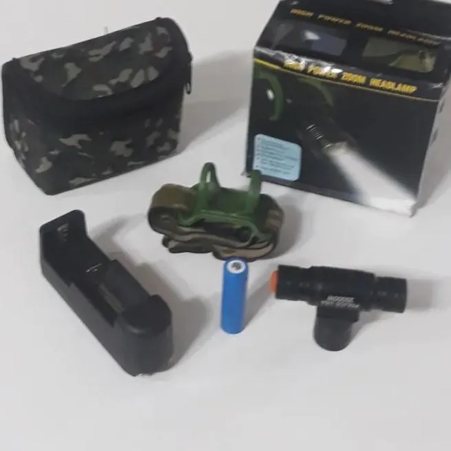 چراغ قوه بسیارکوچک با زوم خیره کنندهUSA