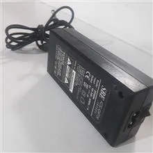 آدابتور