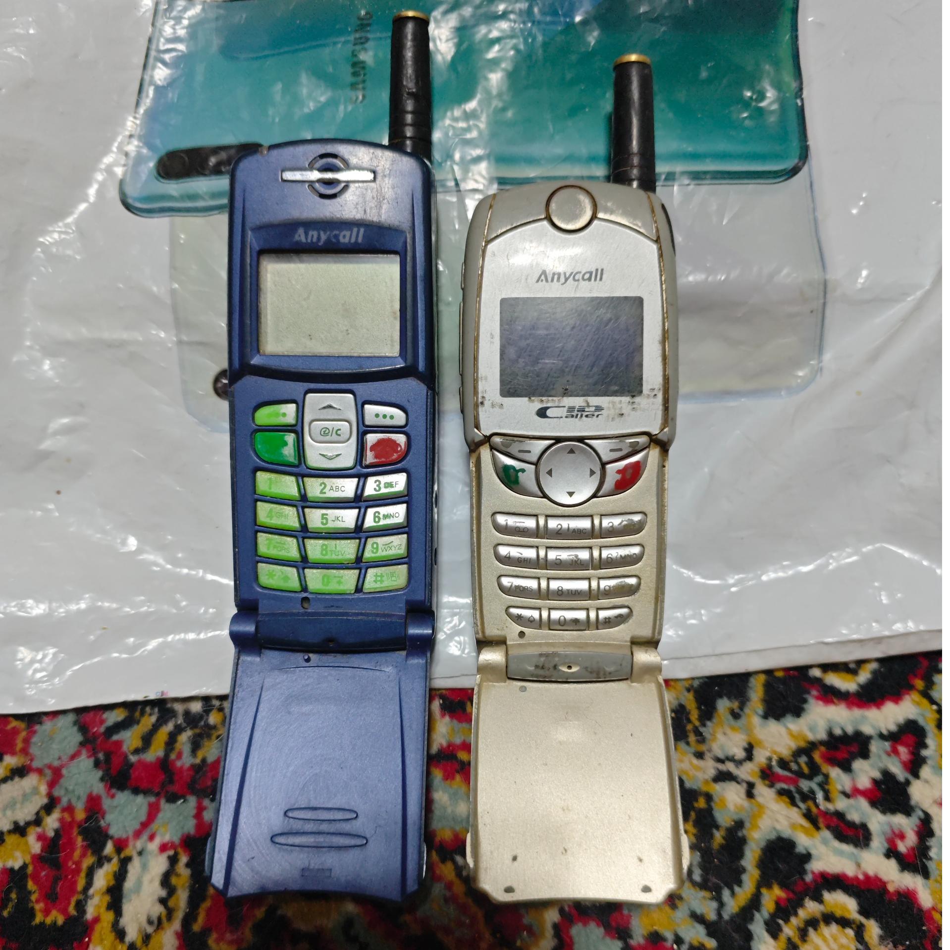 دو عدد گوشی فوق کلکسیونی Anycall