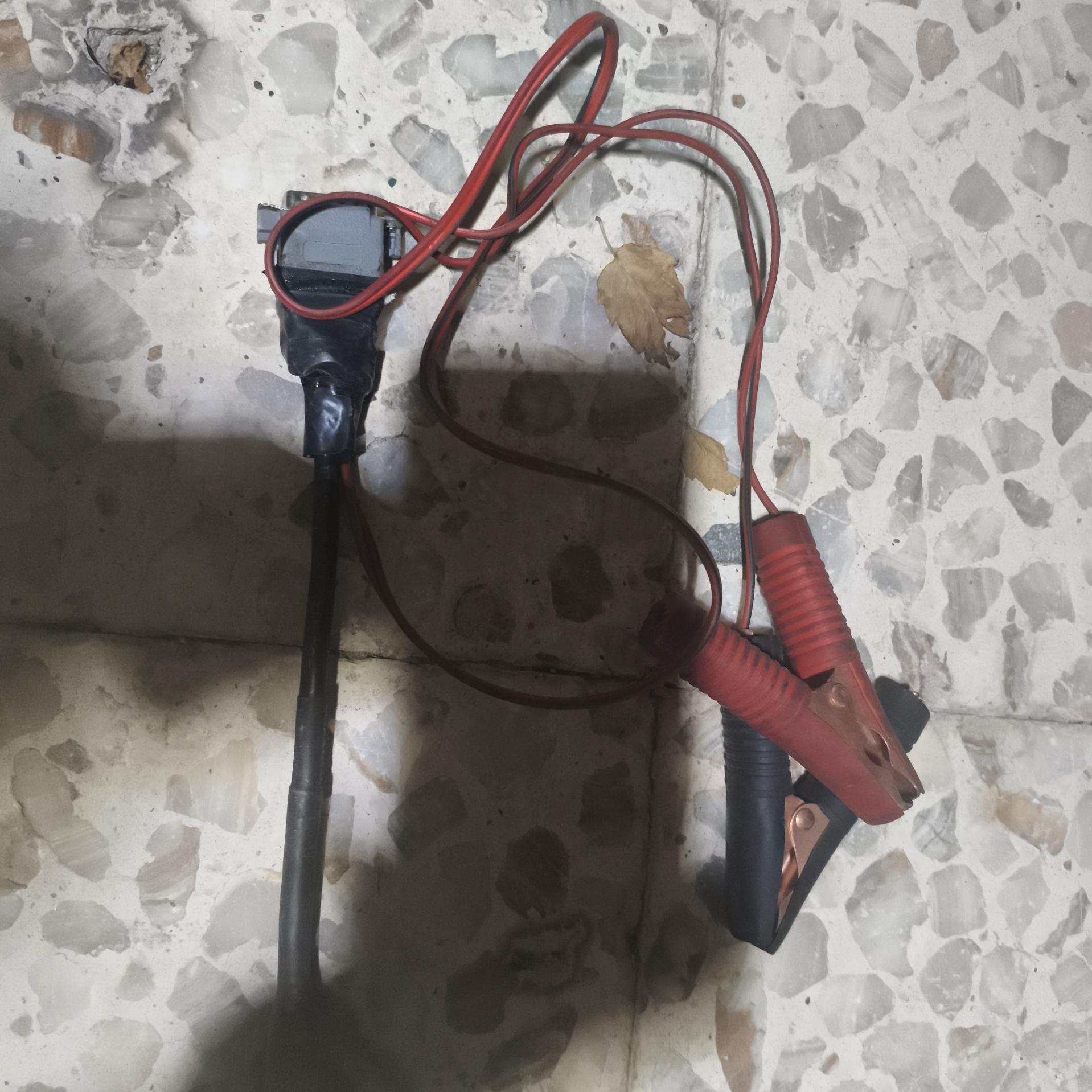 کابل برق تغزیه دیاگ DB15 با گیره سوسماری باتری