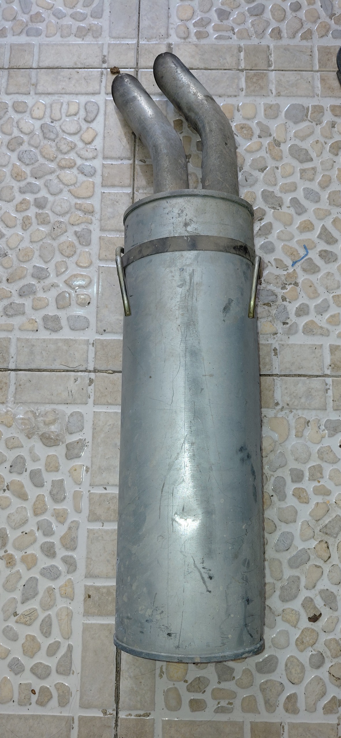 منبع اگزوز بلوچی دولول