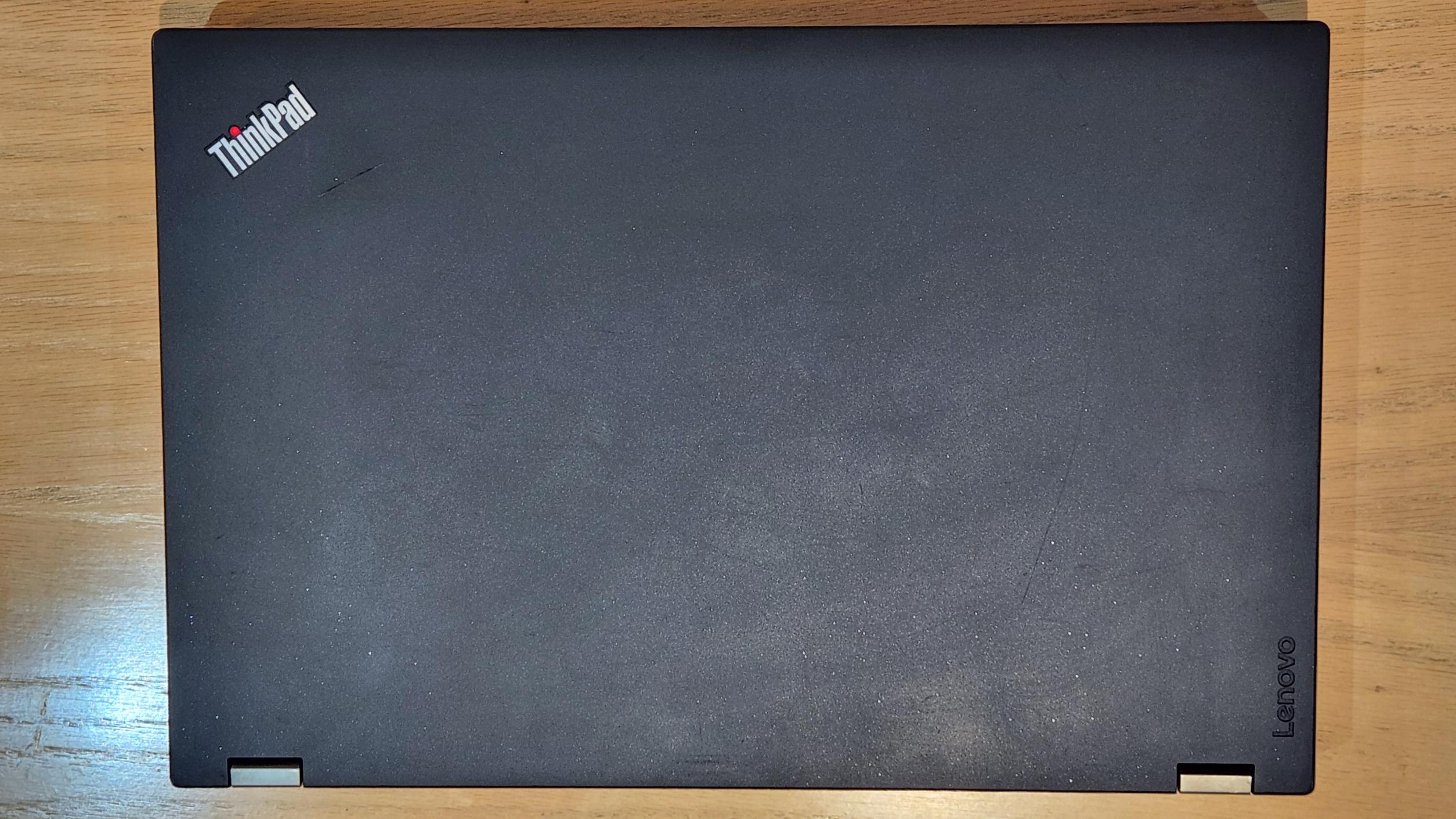 غول lenovo P70