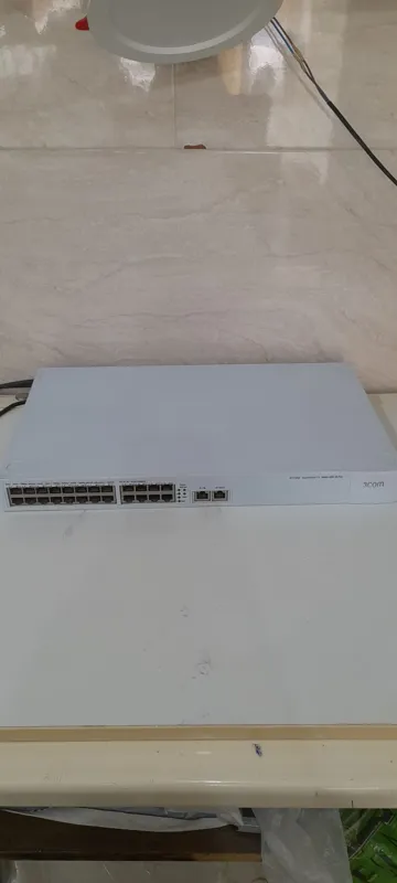 هاب سوییچ 3com 4200 26 port  10/100